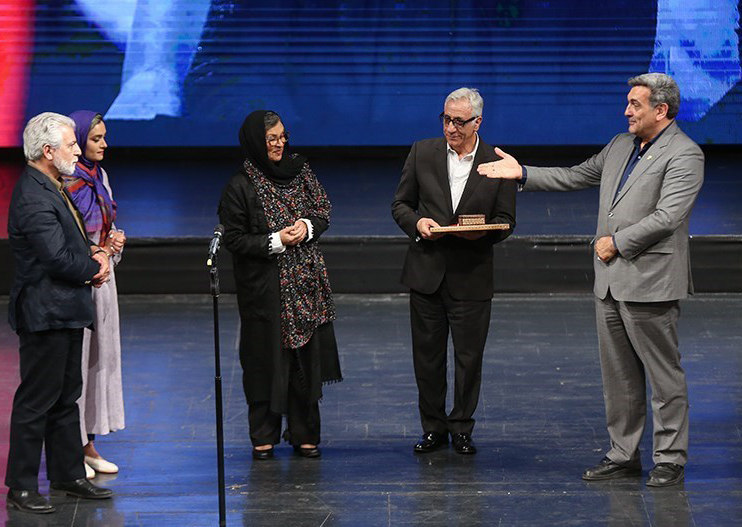 بزرگداشت رویا تیموریان و مسعود رایگان در اختتامیه هفتمین جشنواره فیلم شهر